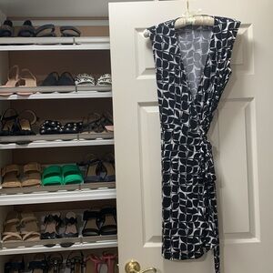 NWOT Vince Camuto Sleeveless Wrap Dress